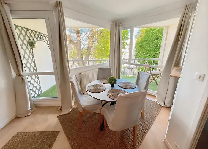 A 10 Minutes A Pied Du Centre Avec Parking Prive Et Balcon Apartment *