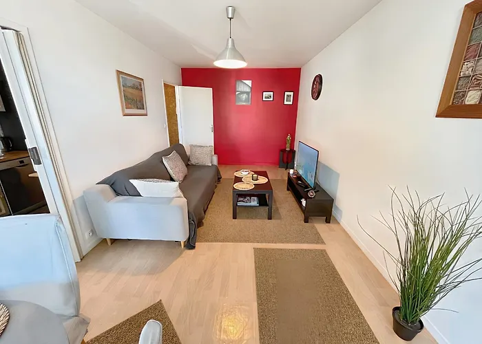 A 10 Minutes A Pied Du Centre Avec Parking Prive Et Balcon *