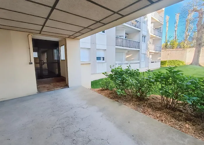 Apartment A 10 Minutes A Pied Du Centre Avec Parking Prive Et Balcon *