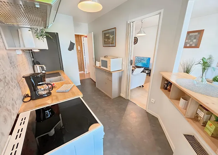 Apartment A 10 Minutes A Pied Du Centre Avec Parking Prive Et Balcon *